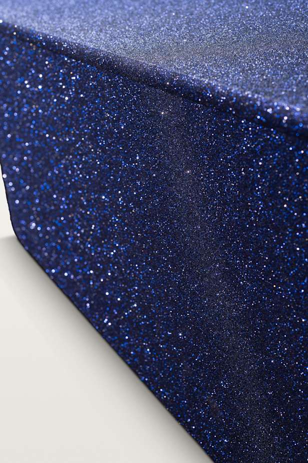 Detailed image of glitter coffin