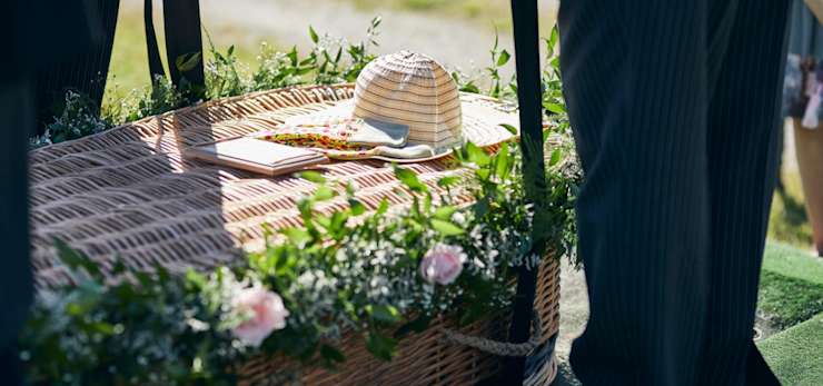 Configurator service selection - burial