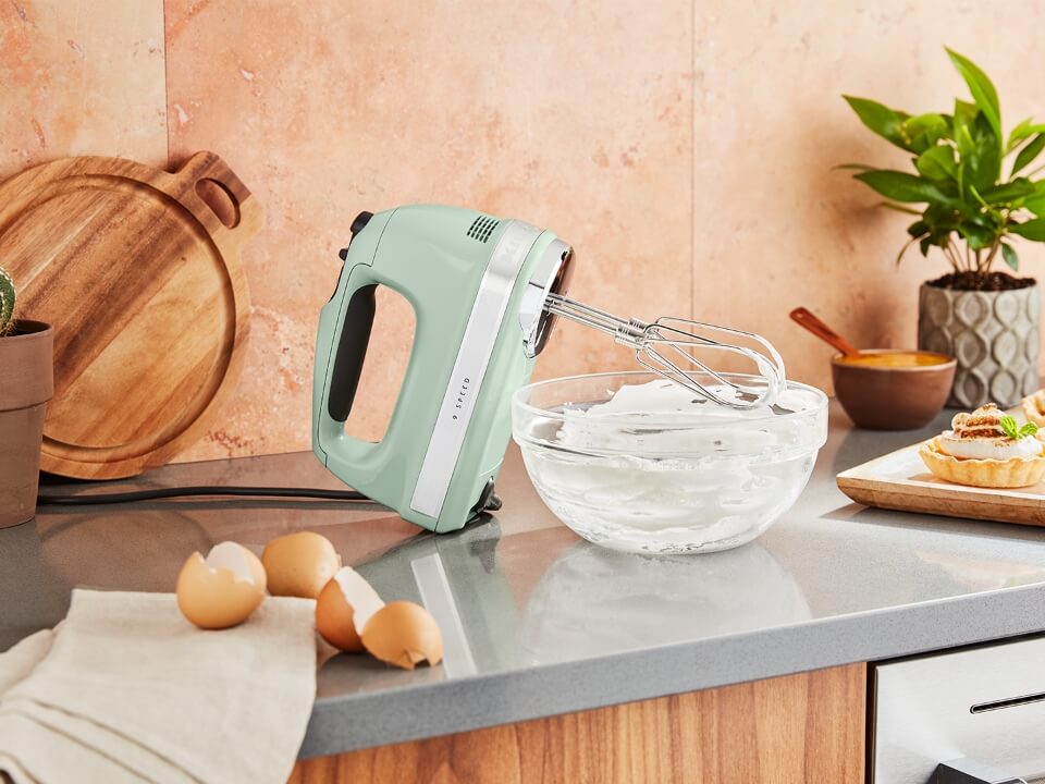 PLP-hand-mixers-benefits-range-of-speeds
