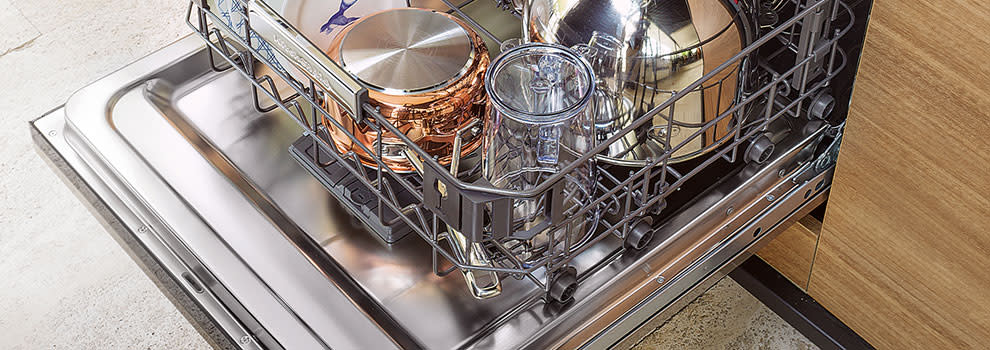 Stacked dishwasher