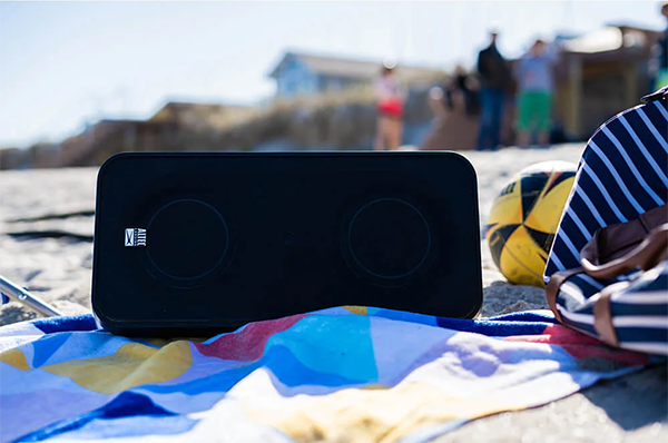 ALTEC LANSING ShockWave lifestyle2