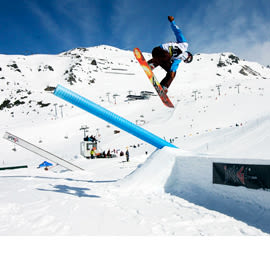 Ischgl-Skigebiet-Snowpark-Jump
