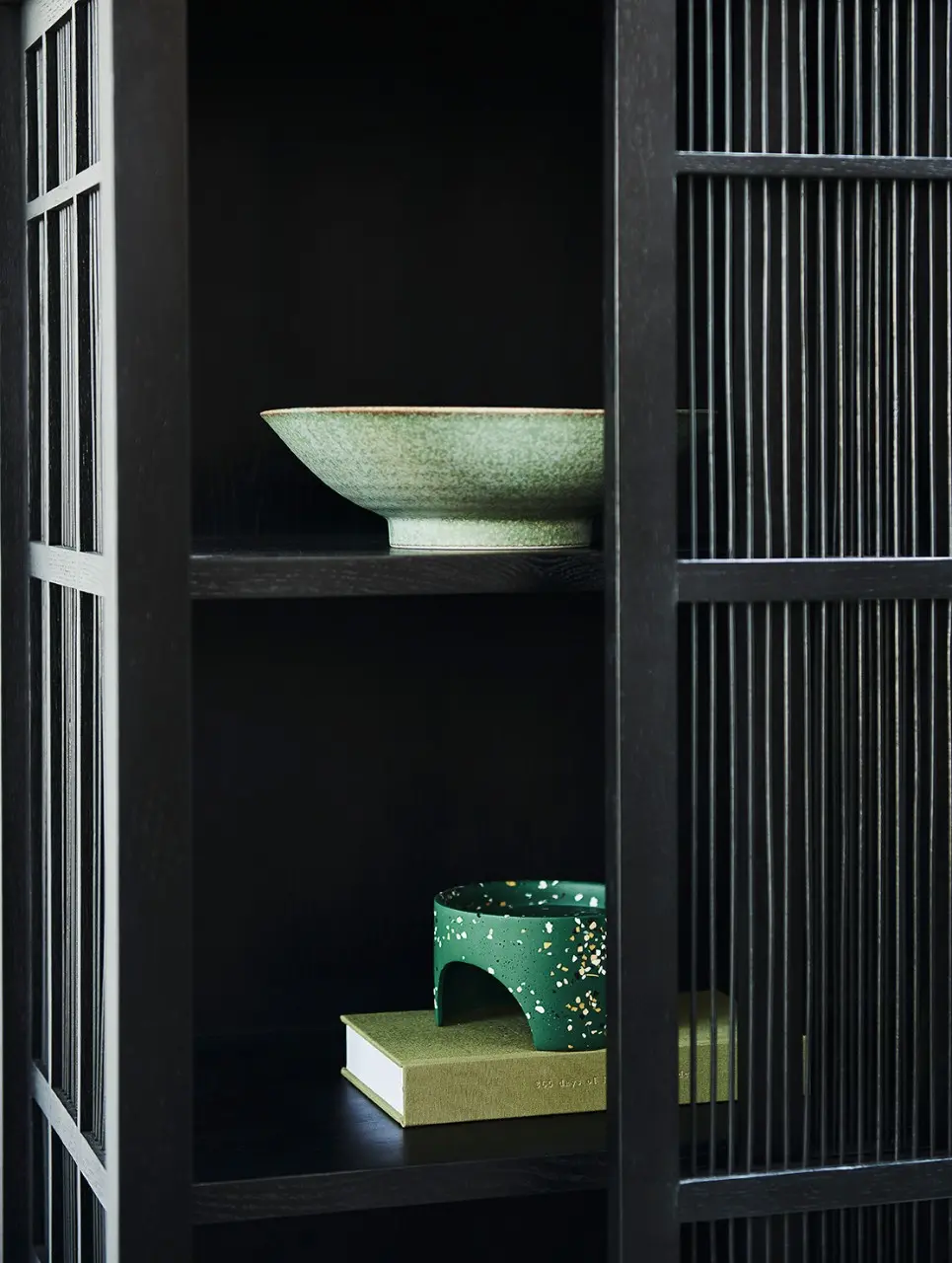 interior-room-blackshelf