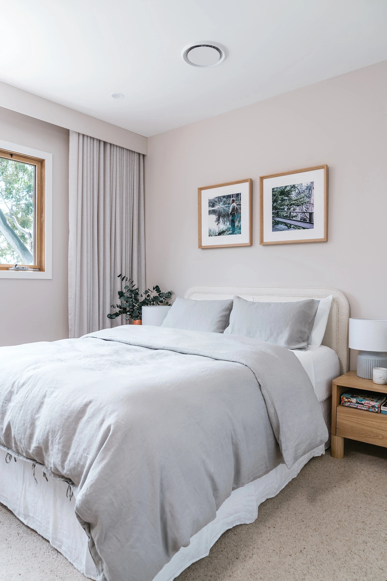 Neutral bedroom with beige walls and grey linen