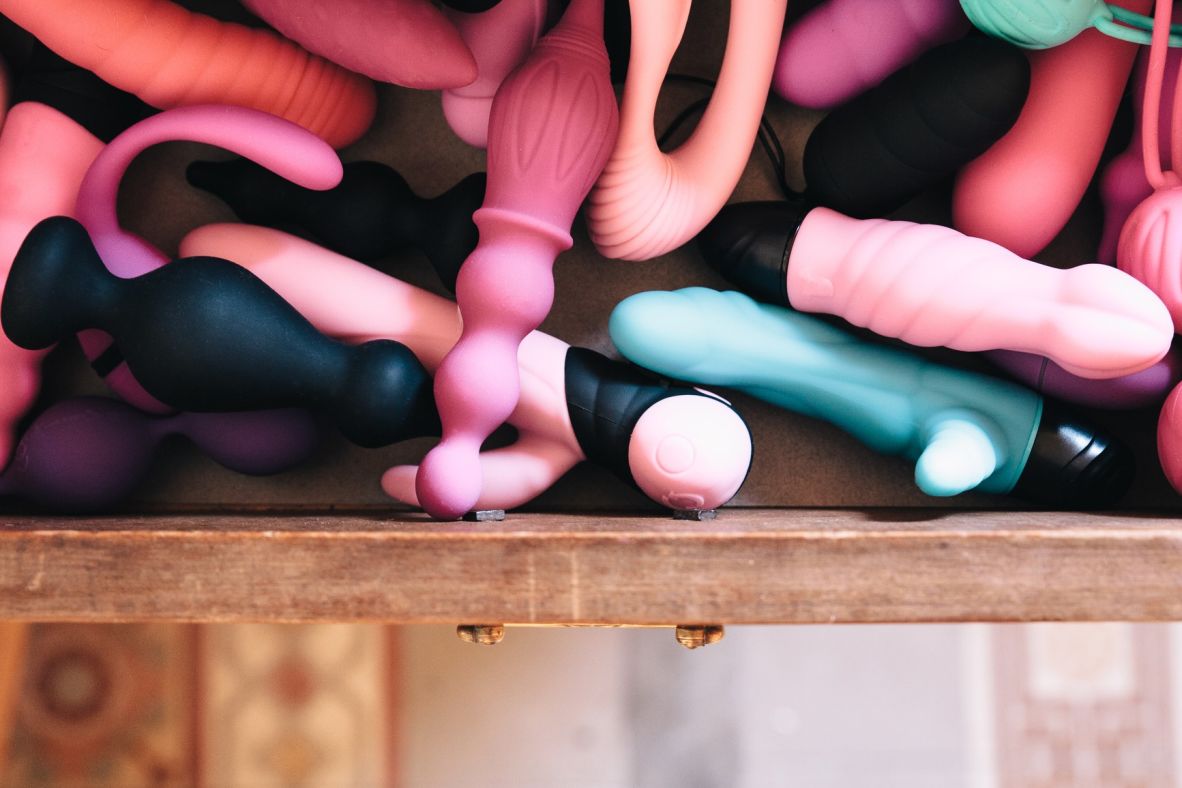 5 of the Best-Selling Wand Vibrators for Women