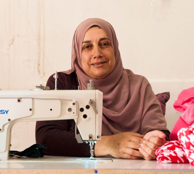 Success stories — Manal, Tailor, Palestine