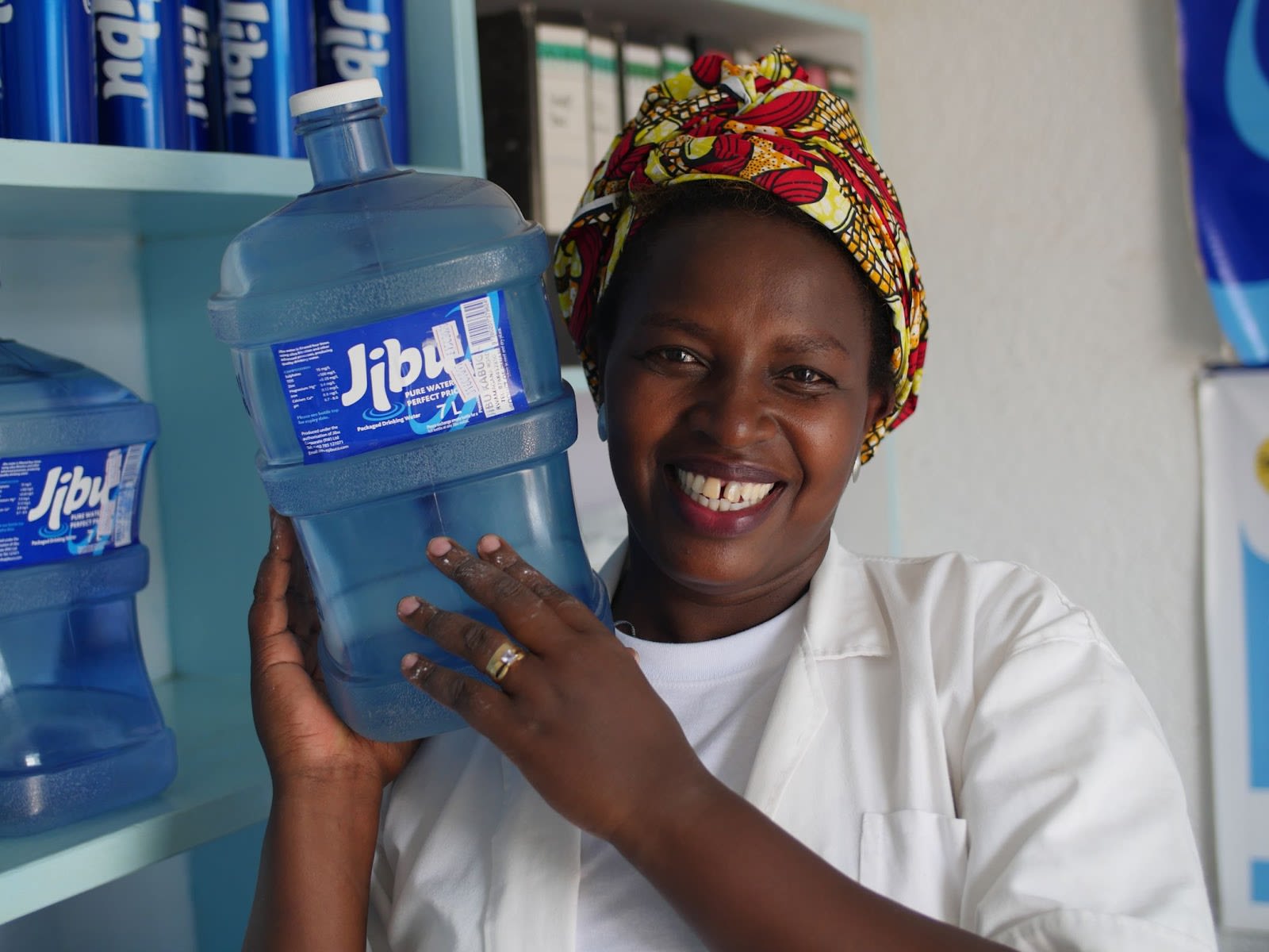 PHOTO OF JOYEUSE, A JIBU FRANCHISEE, BY JEREMY JUE, KIVA MEDIA FELLOW