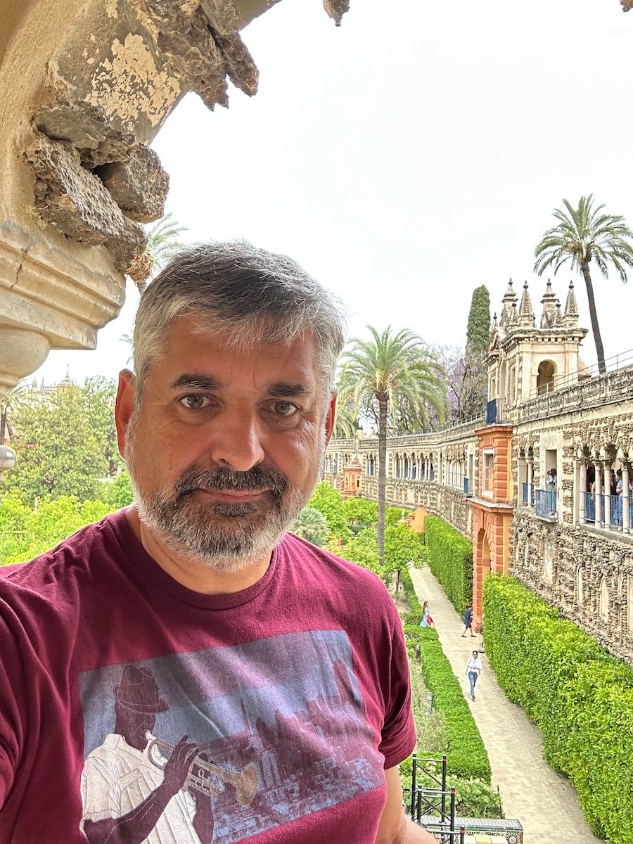 Andy Strachan, Kiva Volunteer of the Month, December 2023