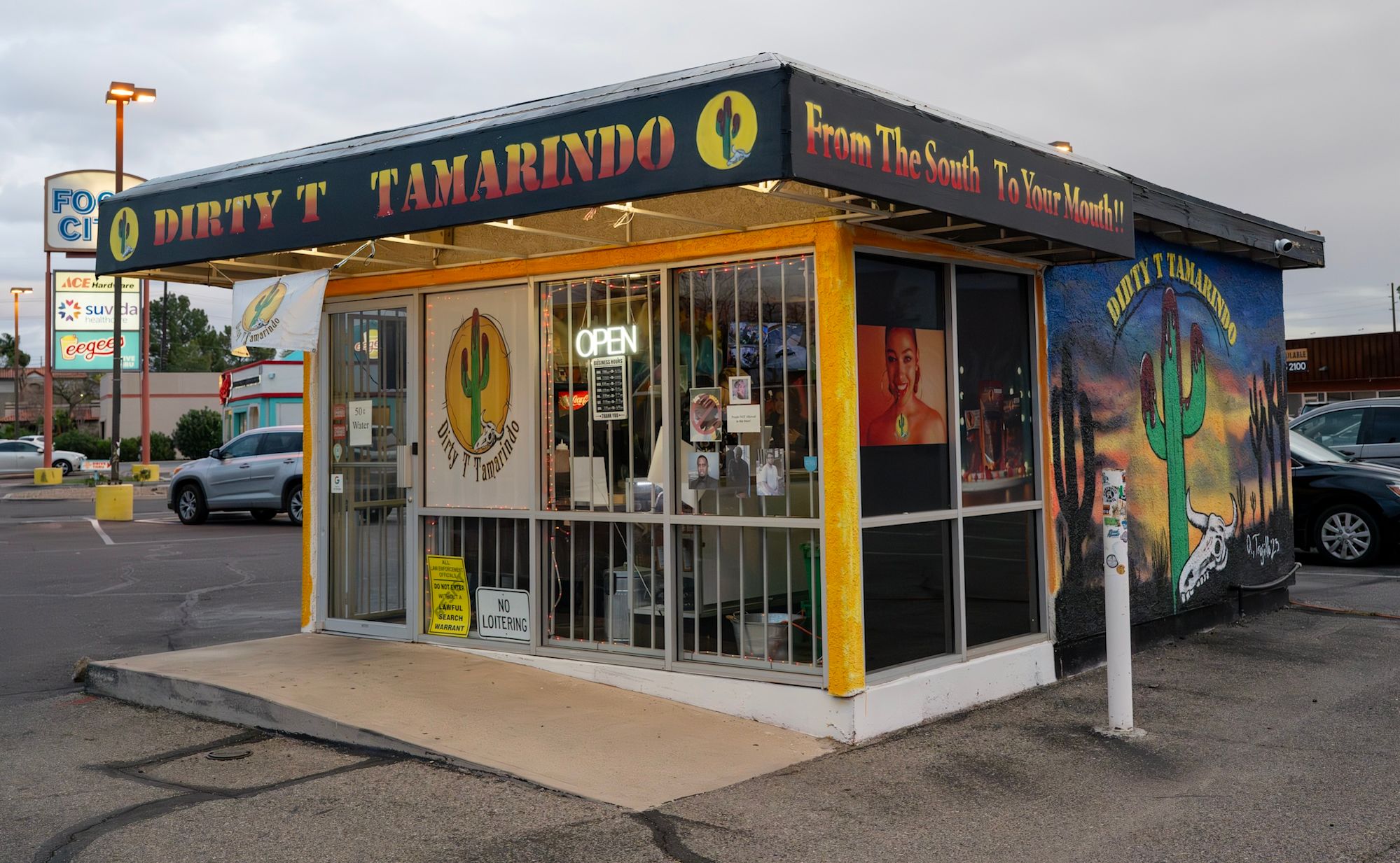 Dirty T Tamarindo's storefront in Tucson