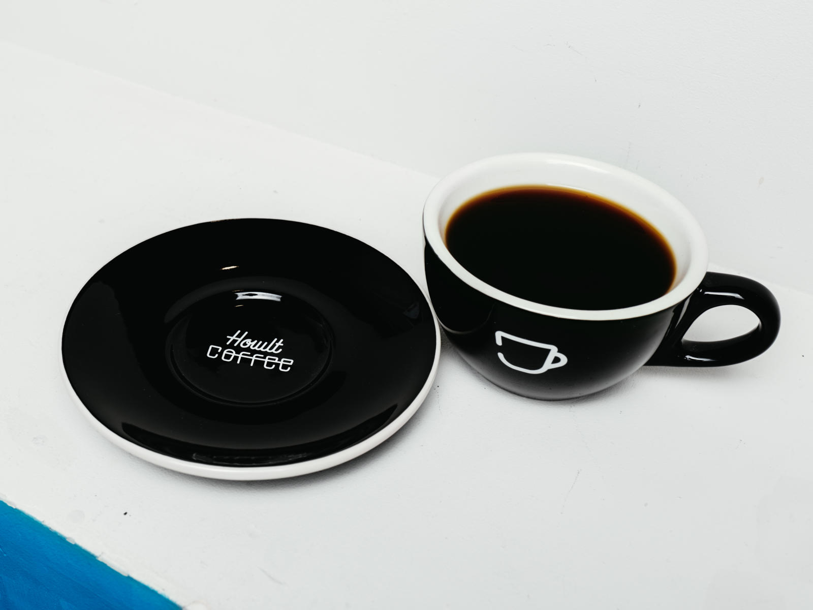 エスプレッソパーツ x ホルトコーヒーラテカップ、福岡のカフェホルトコーヒーにて販売中