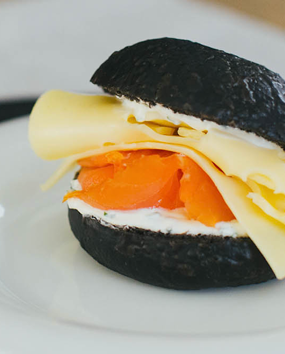 panino-al-salmone-affumicato-yogurt-greco