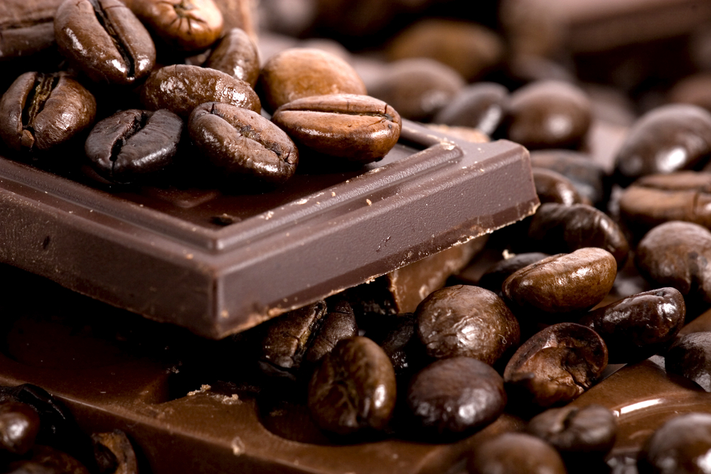 Does-Chocolate-Contain-Caffeine 17889823