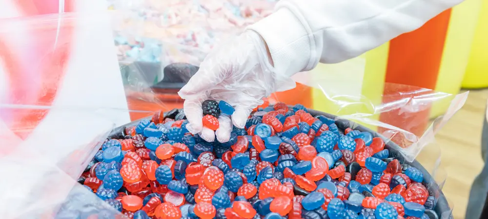 RS The Summer Candy Playbook for Retail Buyers 2514572805