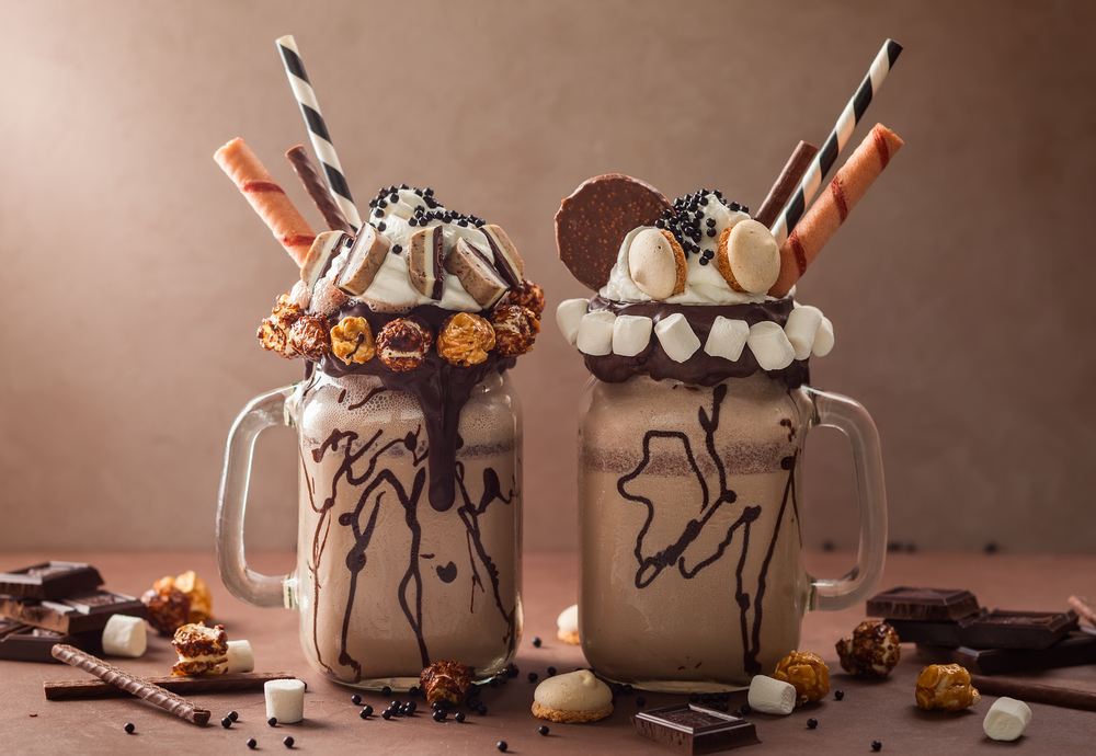 Marshmallow-Candy-Bars-Milkshakes-Smores-Ice-Creram-Sundae 667618195