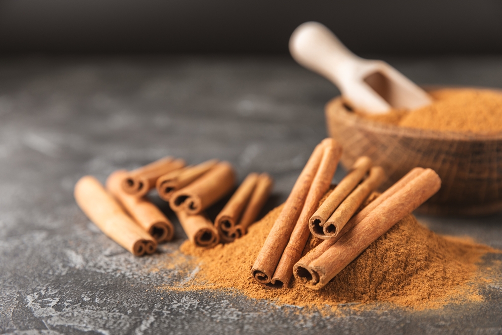 Cinnamon-Spice-Fall-Flavors-Coffee-Pastries-Candy-Stores 2448570231