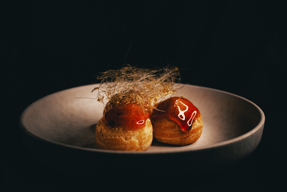 Spun-Sugar-Dessert-Topping-Percursor-to-Cotton-Candy-Invention 2417393317