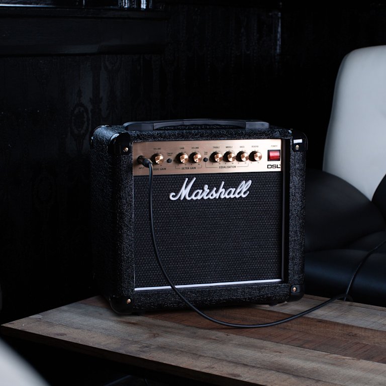 Left side view of the Marshall DSL1 Combo connected with the cable.