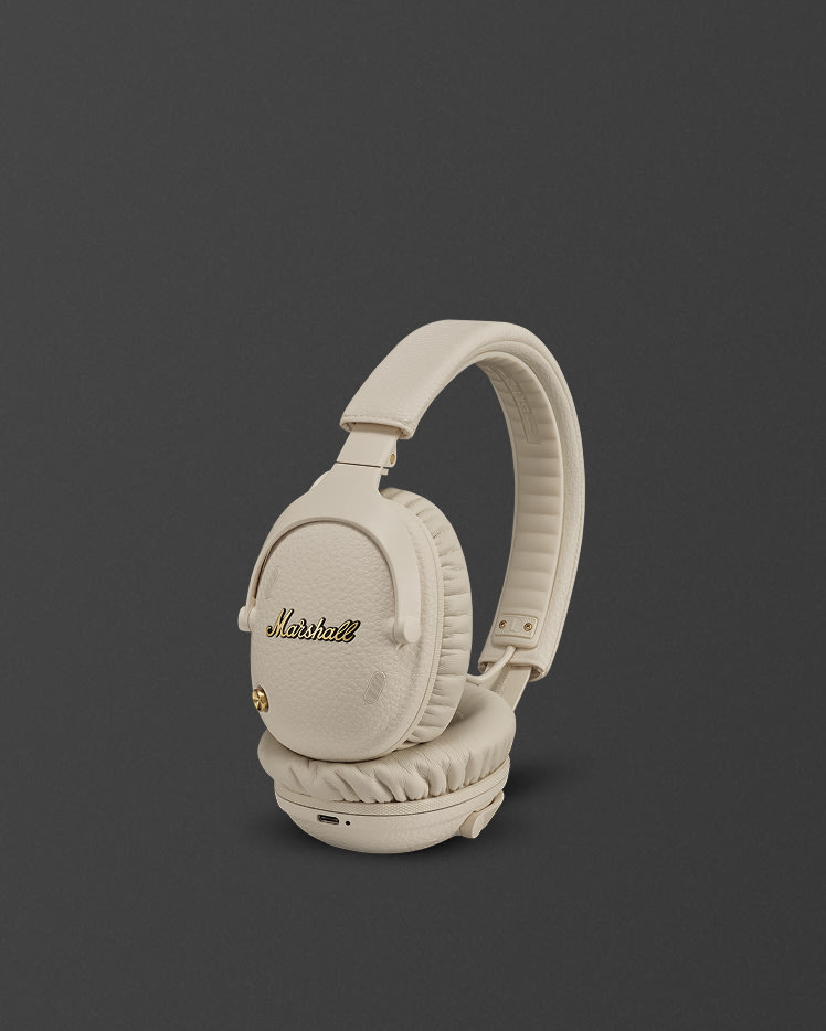 Monitor III A.N.C. Cream from a front facing view