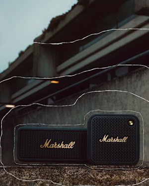 The portable speakers in Black by Marshall