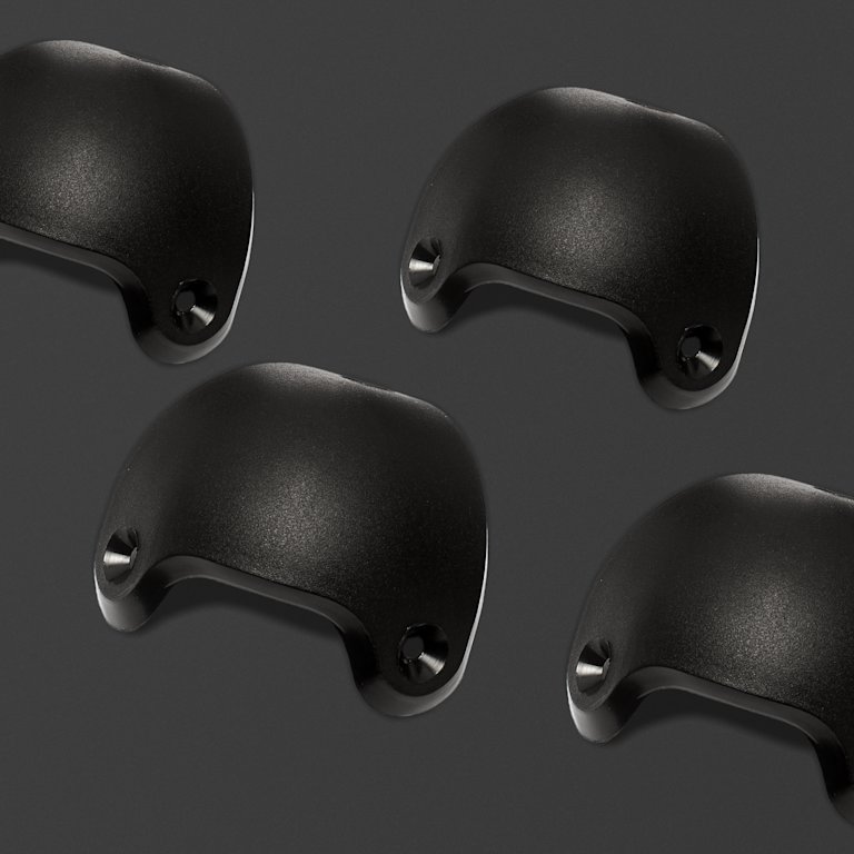 검은색으로 마감된 마샬 전면 모서리 매트 확대 이미지.