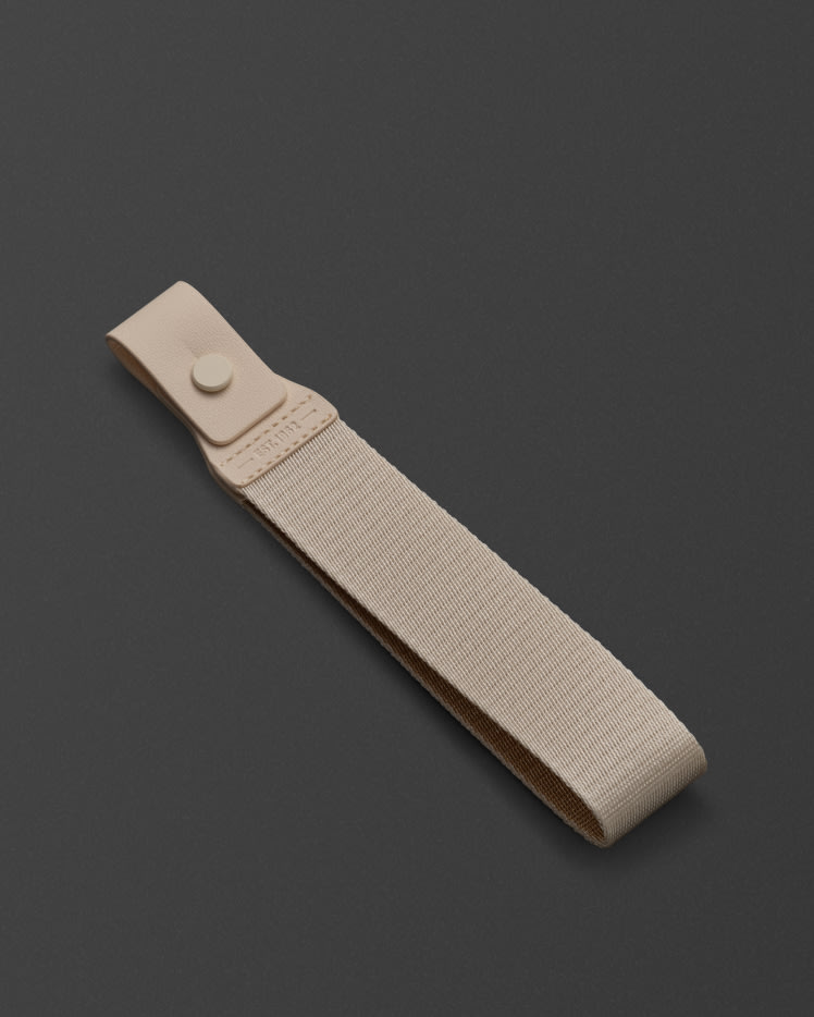 Close up of the Middleton II Cream Strap.