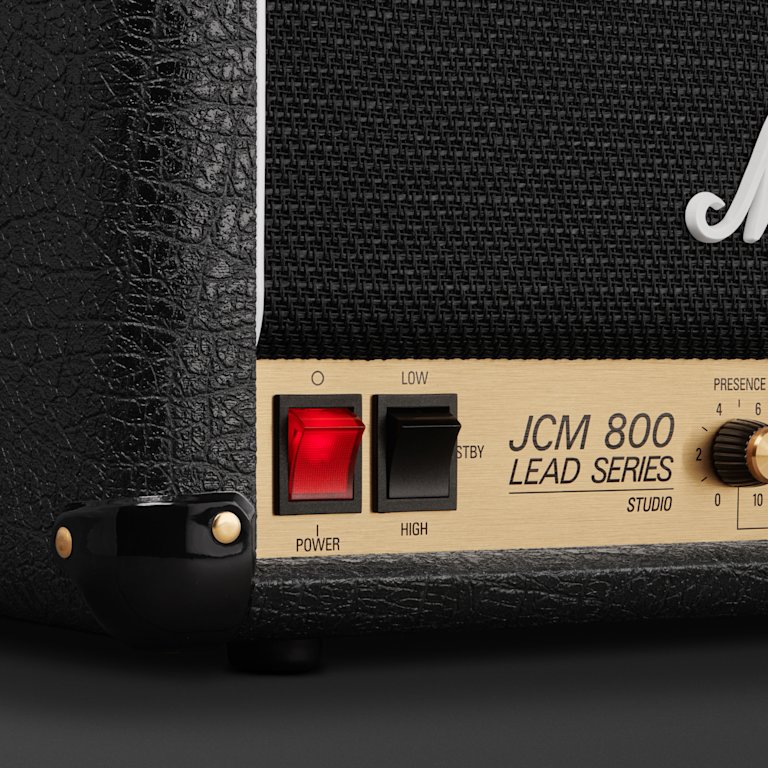 Marshall SC20H zoomed in on buttons