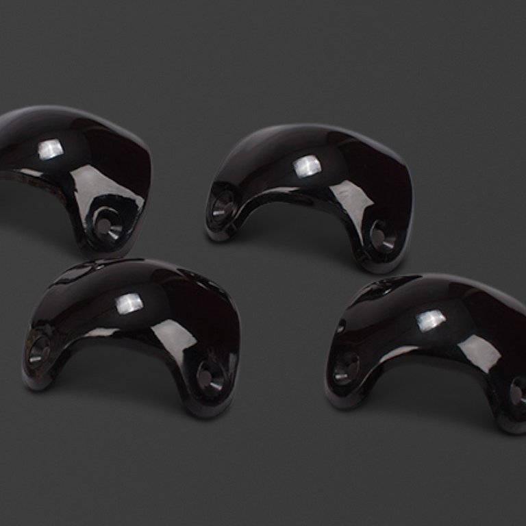 마샬의 광택 처리된 전면 모서리