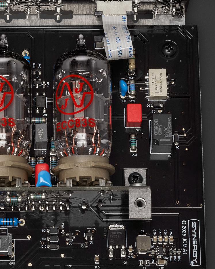 Close-up of a circuit board of the Marshall JCM800 Synergy Preamp Module.
