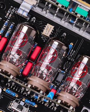 For the very first time, Synergy introduces its advanced three-tube module architecture.