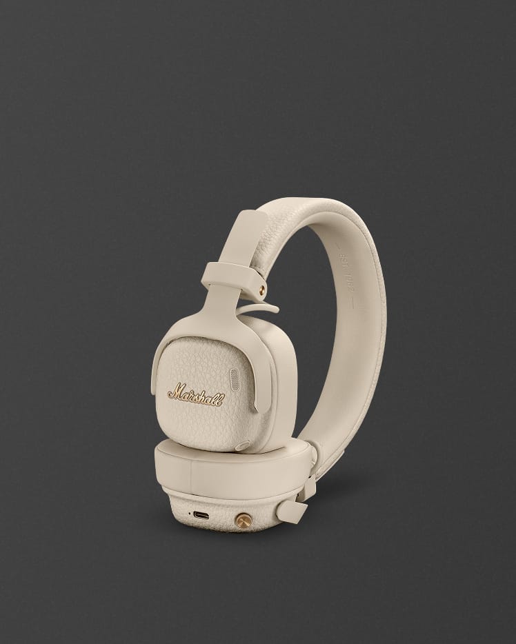 Milton A.N.C. in Cream rotated