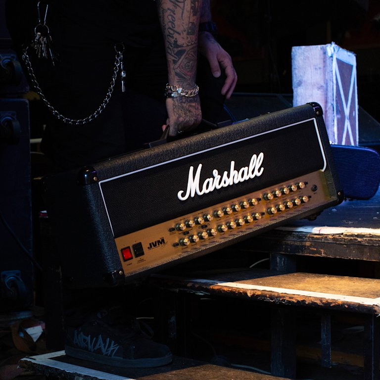 Marshall JVM410H in the studio