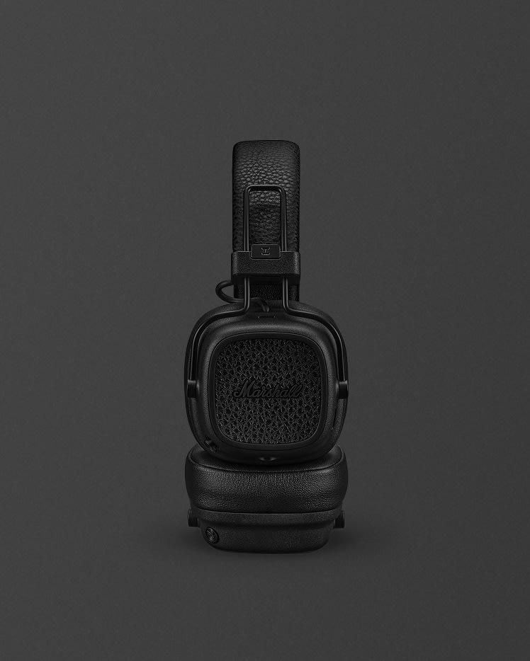 Major V from Pitch Black side view