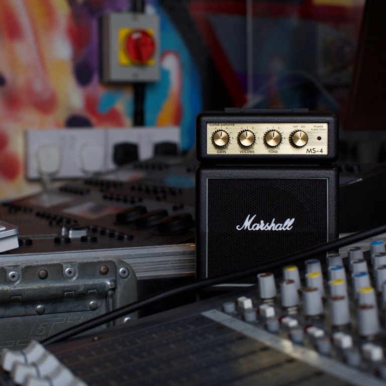 1W Micro Stack with extended black gain, tone and volume controls