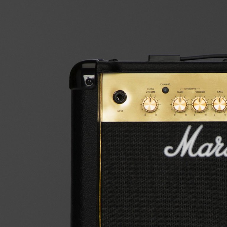 Left upper part of the Marshall MG15G Combo.
