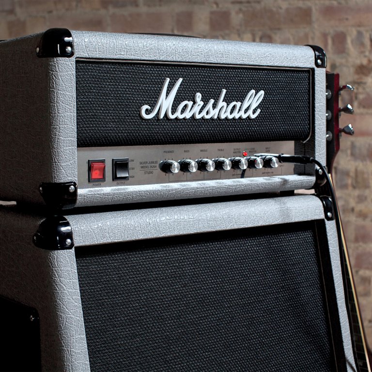 Marshall's Studio Jubilee Head in black and silver