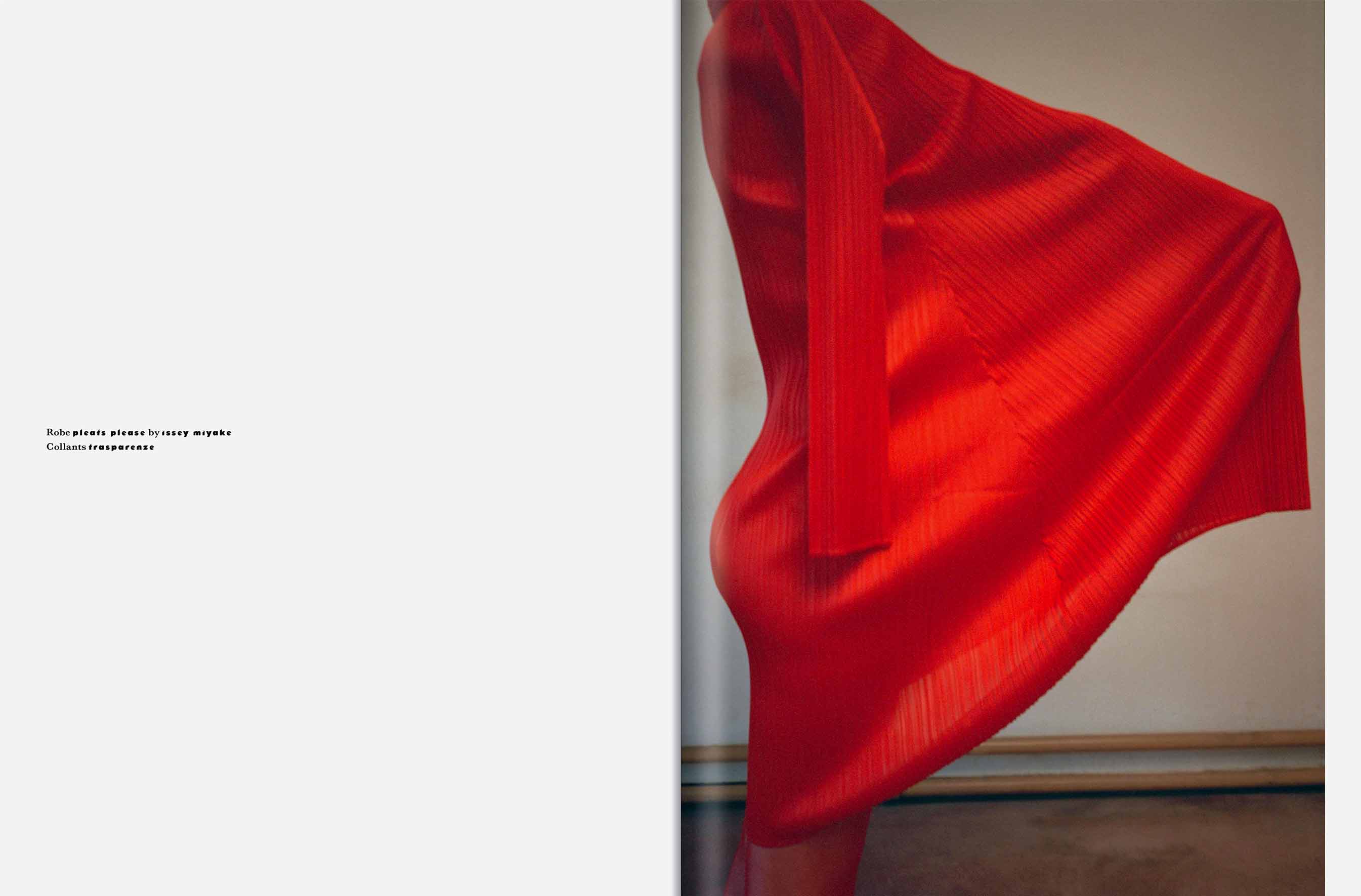 Studio Mitsu for Magazine Magazine numero 27.
Artwork, editorial design, graphic design, collage, digital collage, layout, typography, fashion, art direction.