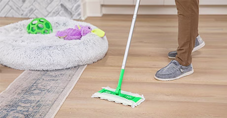 Swiffer-Article-How-to-Clean-Different-Types-of-Floors-Wood-Laminate-Tile