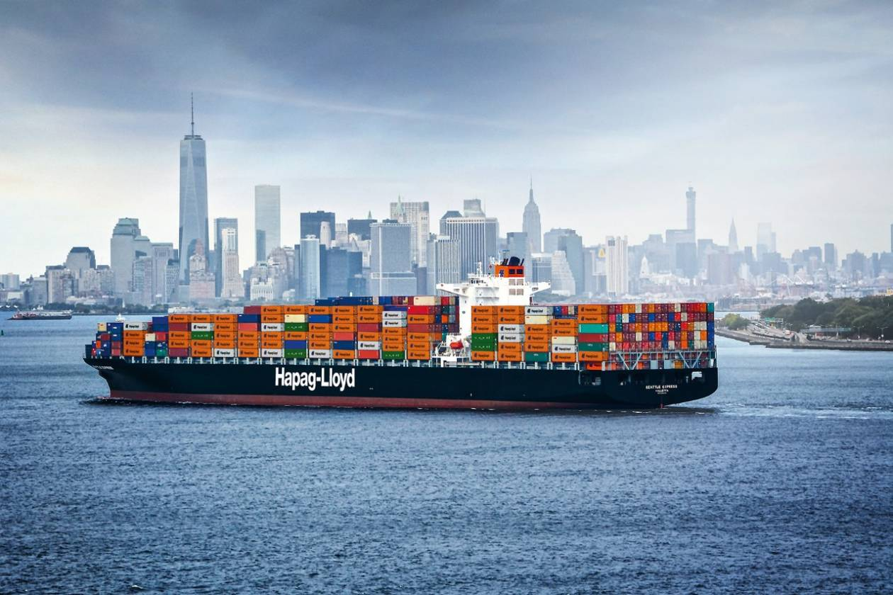 Hapag Lloyd Vessel