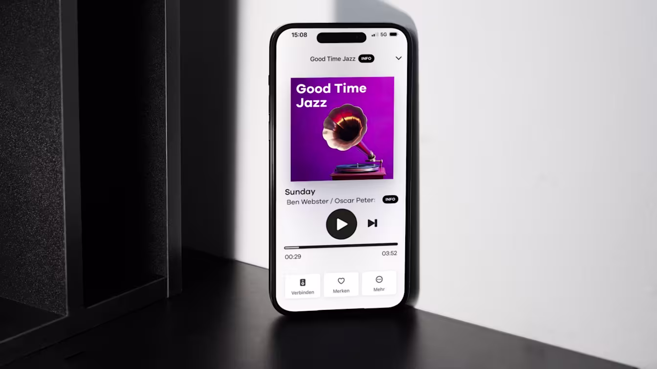 Jazz bei Klassik Radio Plus Handy mit Good Time Jazz im Display