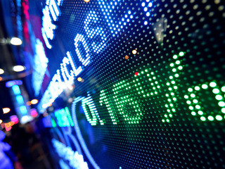 Percentages on a stock ticker