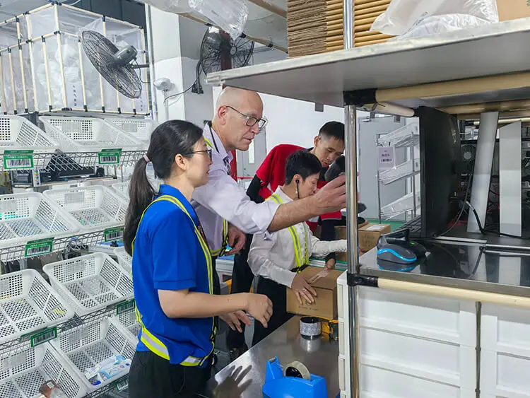 Un laboratorio Procter & Gamble dove si lavora alle innovazioni.