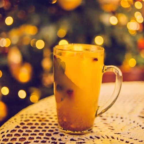 Herbata świąteczna w kubku
