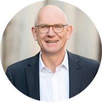 Dirk Stenkamp, Präsident des TÜV-Verbands