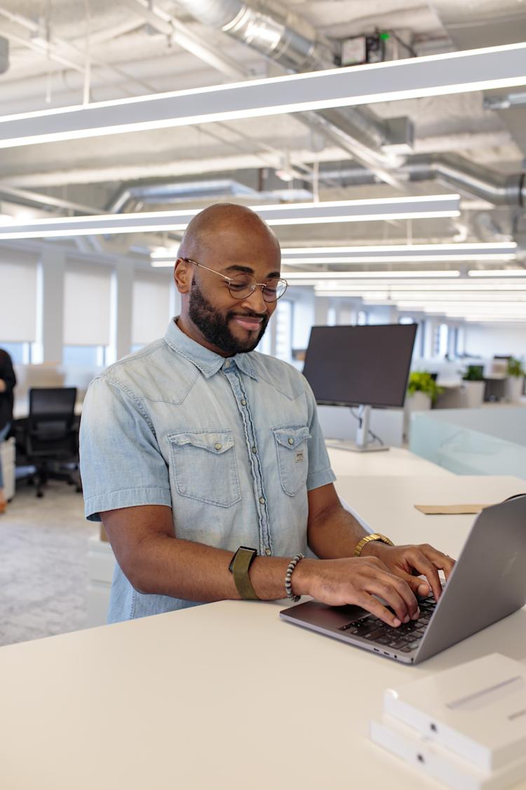 Everlawyer working