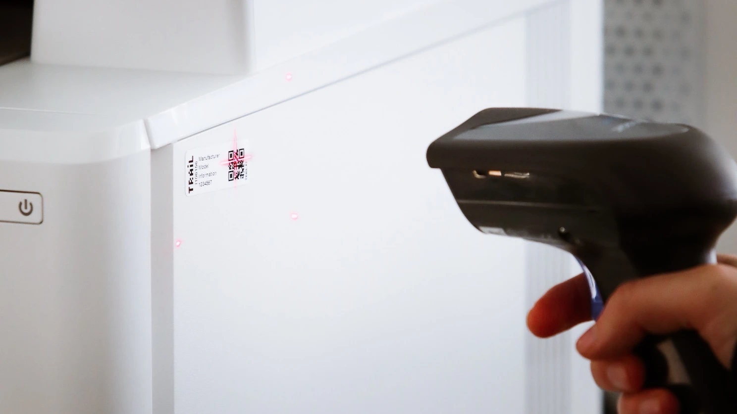Label scanner device