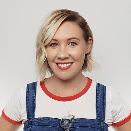 Shannon Shay headshot