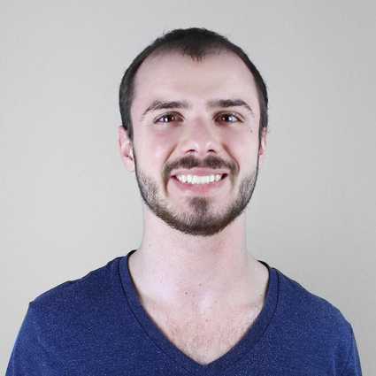 Julian Piane headshot