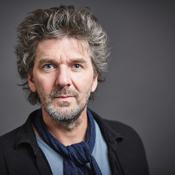 Helmut Oehring von Sebastian Linder Helmut Oehring von Sebastian Linder