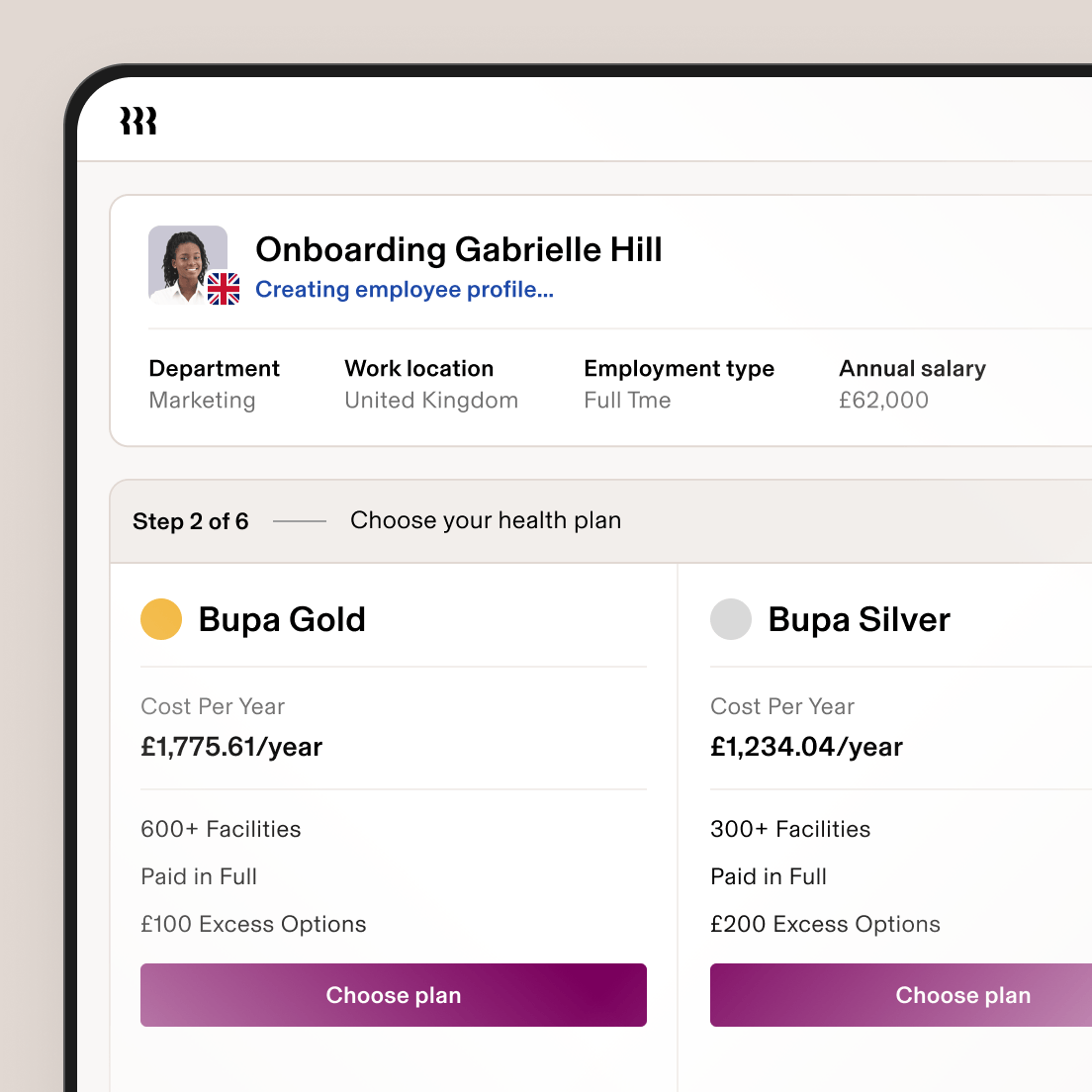 Capture d’écran de Rippling sur une tablette affichant un écran intitulé Onboarding de Gabrielle Hill avec le texte « Création du profil collaborateur… » et « Étape 2 sur 6 – Choisissez votre régime de santé » avec deux options : Bupa Gold et Bupa Silver