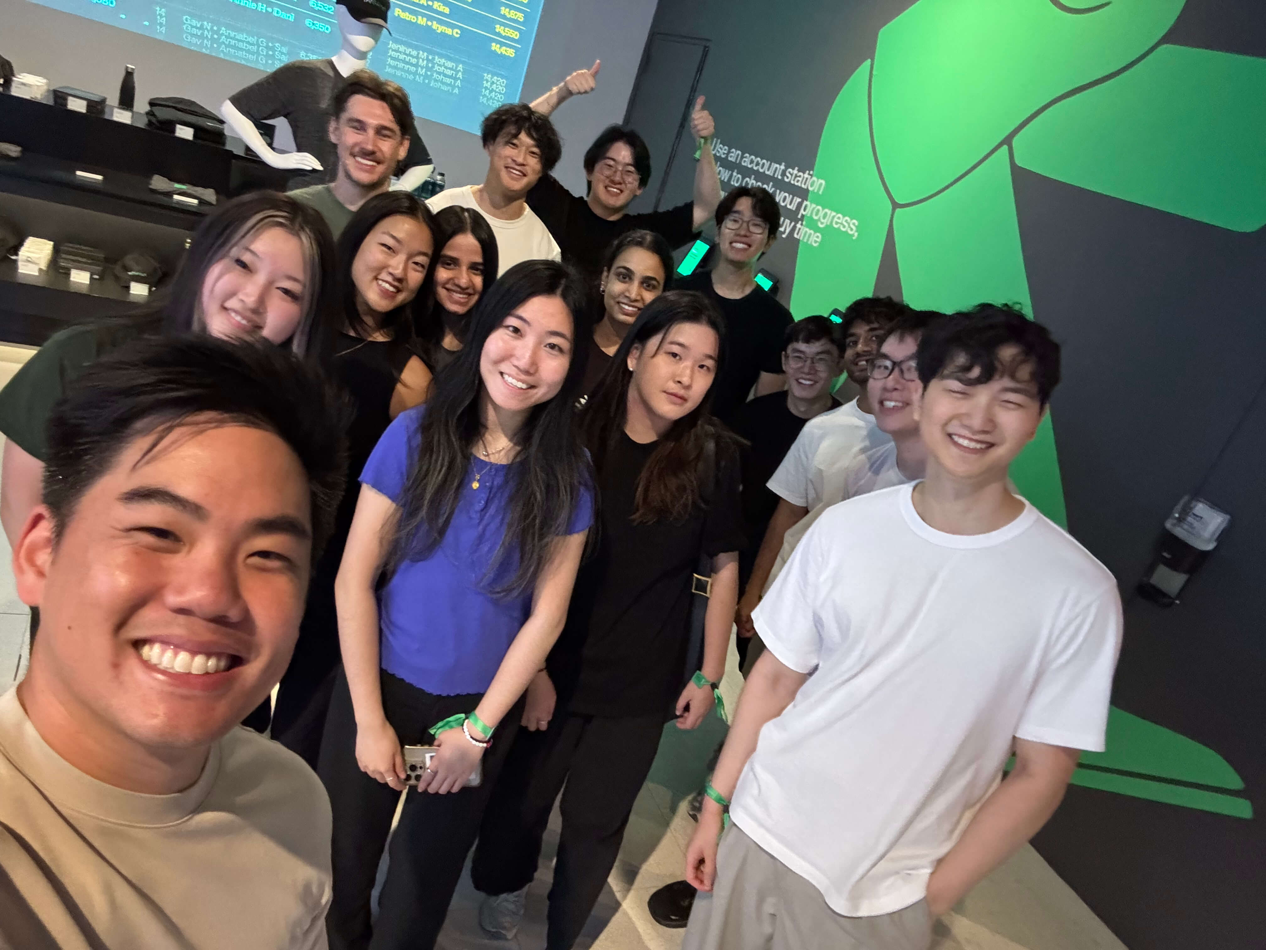 Group of Rippling interns posing as a group on the sidewalk.